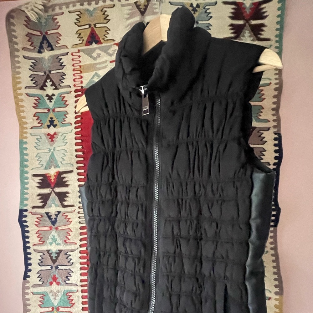 Great vest, like new
